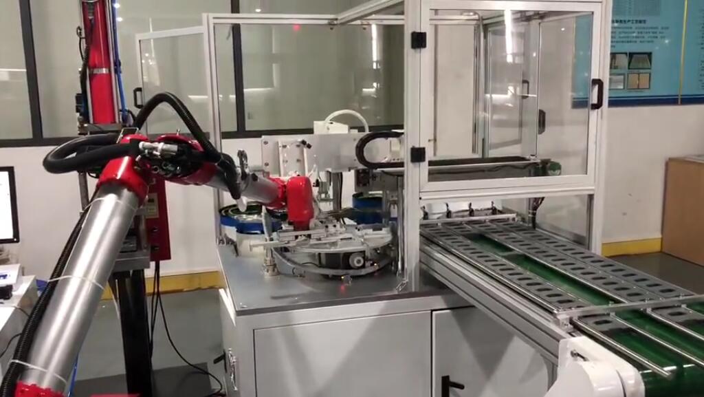 工业智能工厂：工控盒铆钉自动送料—压铆—镭雕—组装自动化生产线