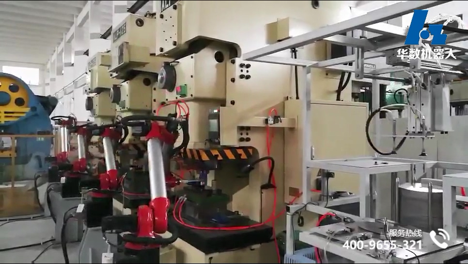 冲压应用五金行业：BR606S双旋机器人冲压生产线