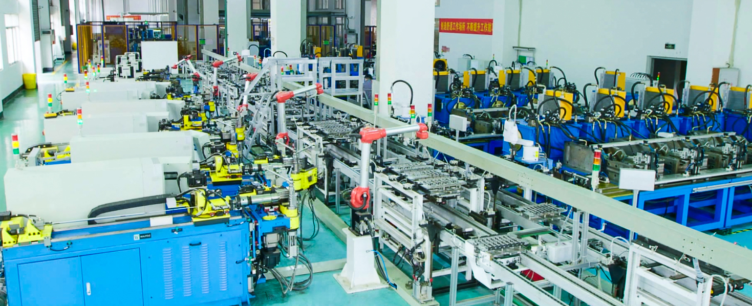 华数机器人汽车安全带牵引导管自动化生产线